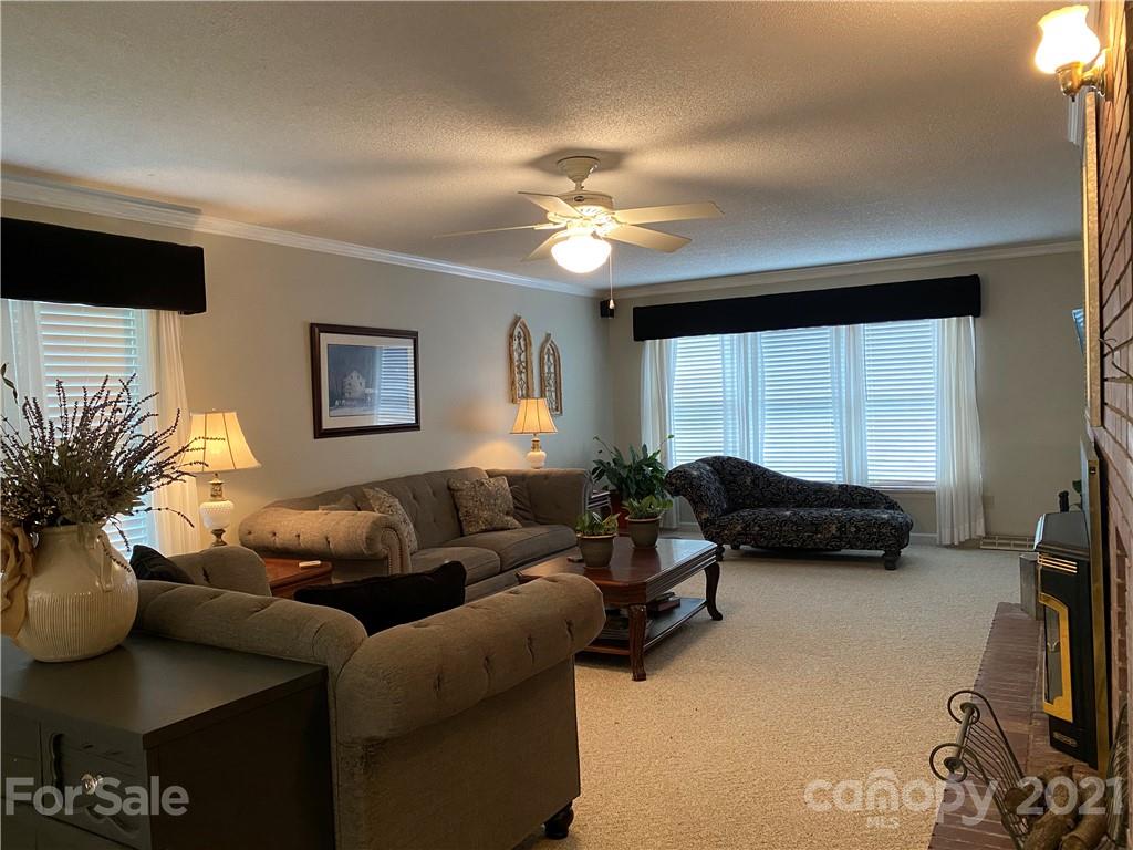 2388 River Road Lincolnton, NC 28092 - Photo 11 of 46 Gallery Image 11