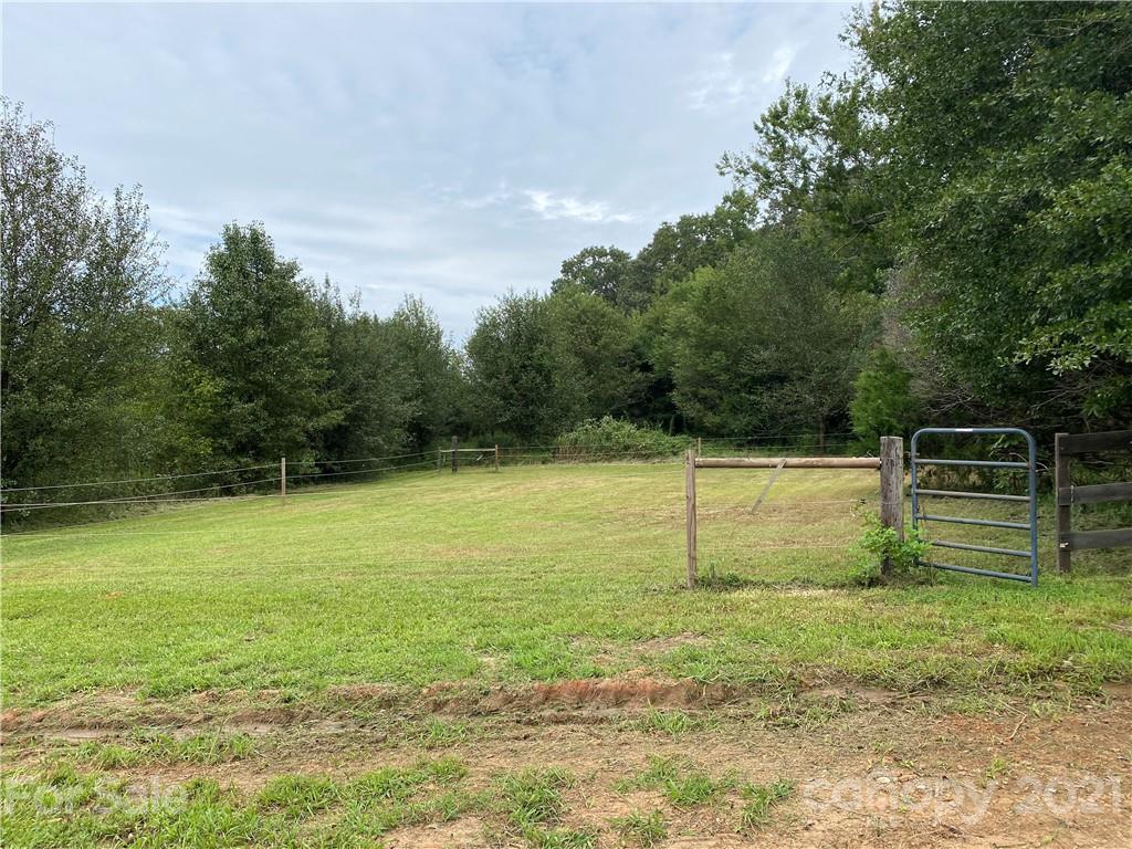 2388 River Road Lincolnton, NC 28092 - Photo 42 of 46 Gallery Image 42