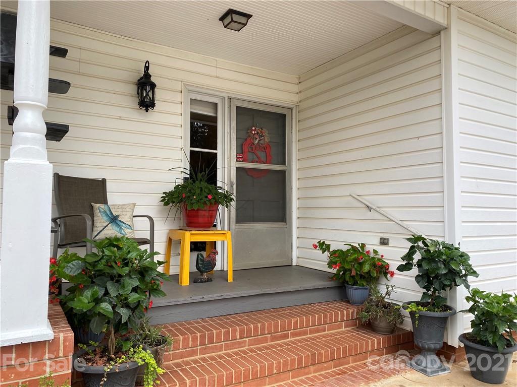 2388 River Road Lincolnton, NC 28092 - Photo 10 of 46 Gallery Image 10