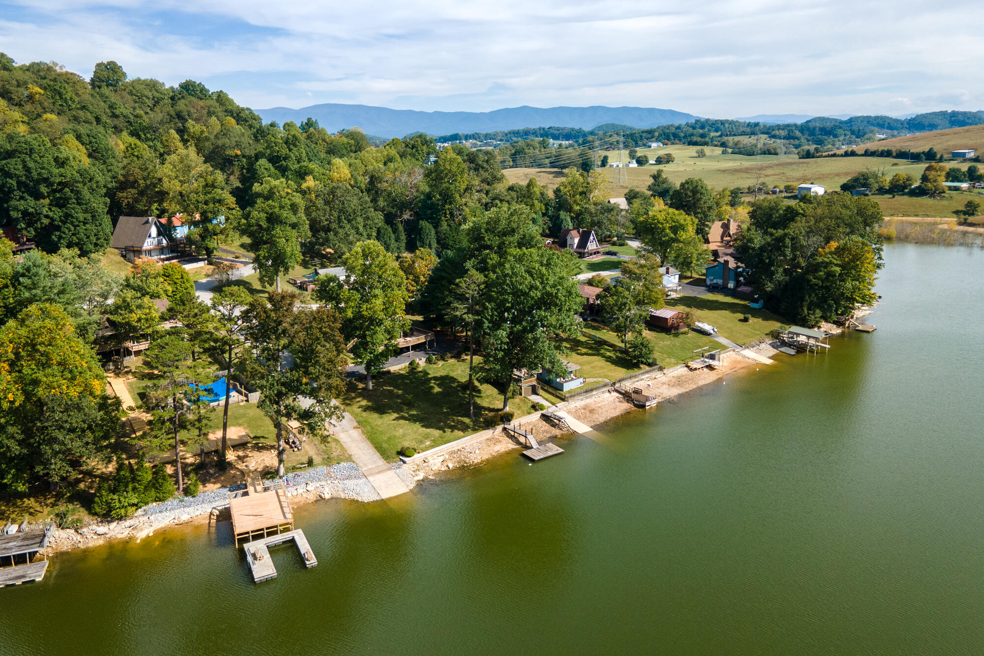 440 Lakeshore Road Bluff City, TN 37618 - Photo 3 of 51 DJI_0515