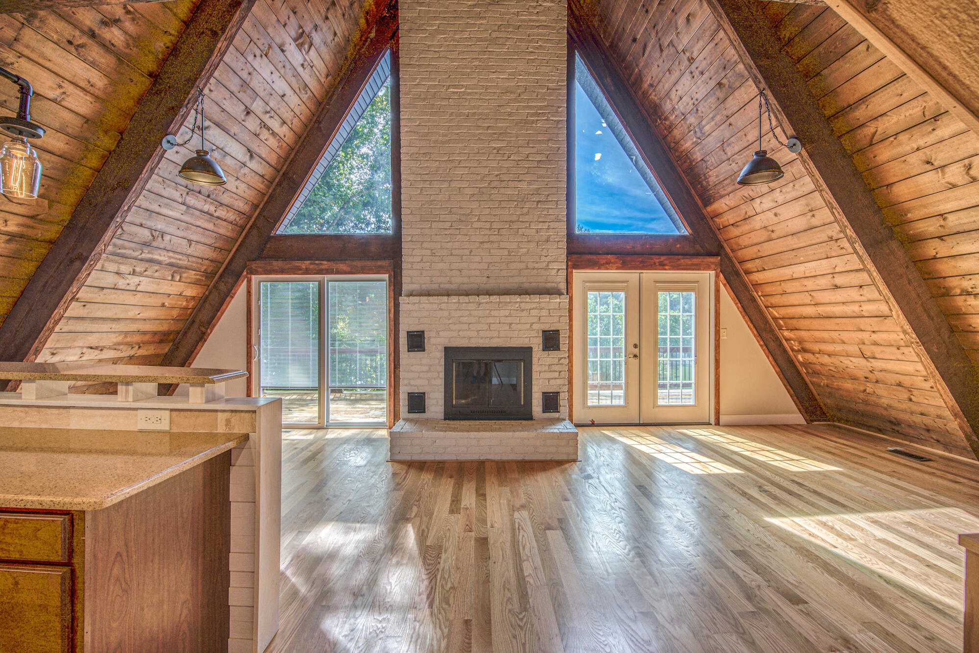 440 Lakeshore Road Bluff City, TN 37618 - Photo 6 of 51 DSC_1946_24 copy