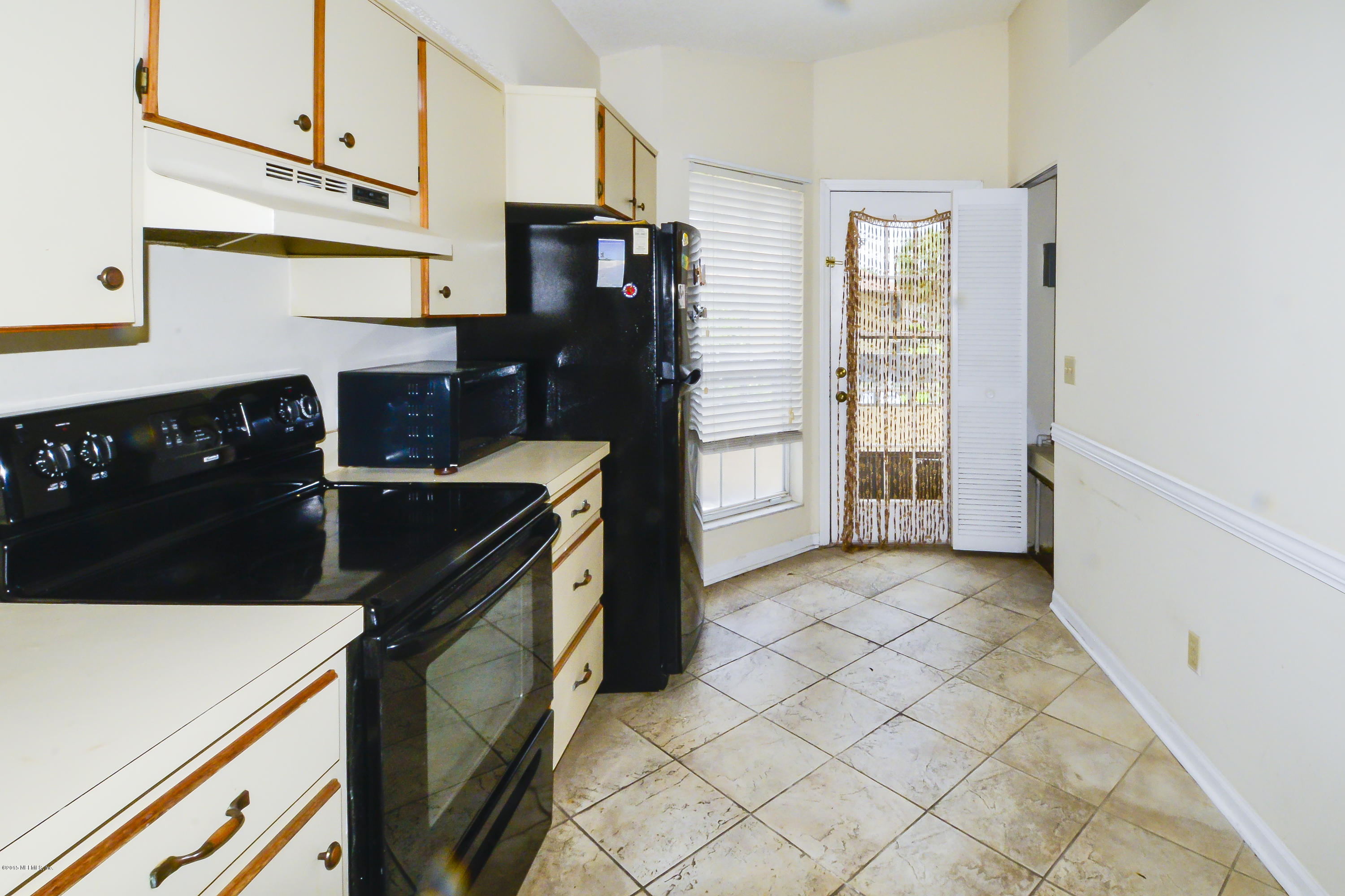404 Tournament Road Ponte Vedra Beach, FL 32082 - Photo 5 of 11 Kitchen