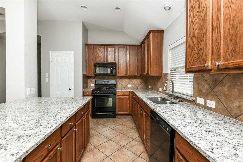 423 Hackberry Drive Fate, TX 75087 - Photo 5 of 15