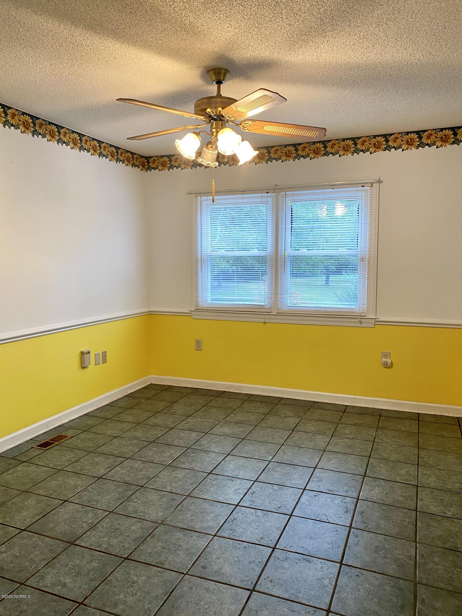 155 High Hill Road Jacksonville, NC 28540 - Photo 11 of 25 IMG_8374