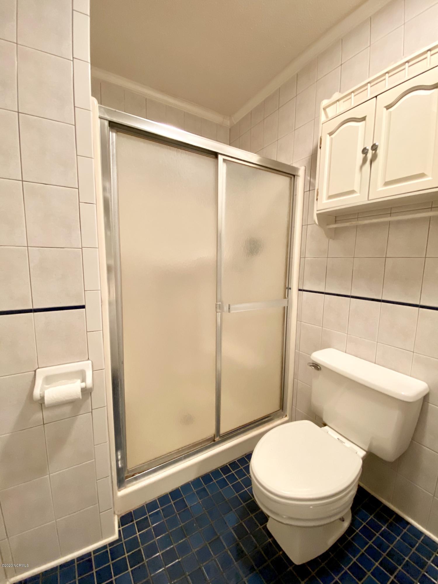 155 High Hill Road Jacksonville, NC 28540 - Photo 20 of 25 Master Bath