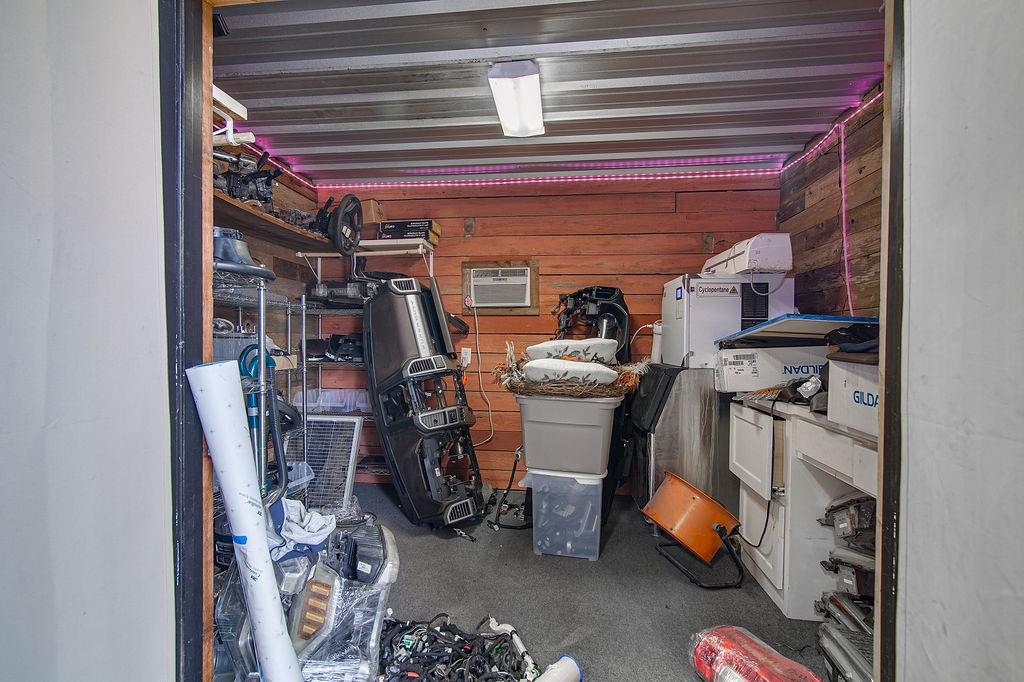 3817 Cross Timber Road Burleson, TX 76028 - Photo 32 of 36 a utility room with dryer and washer