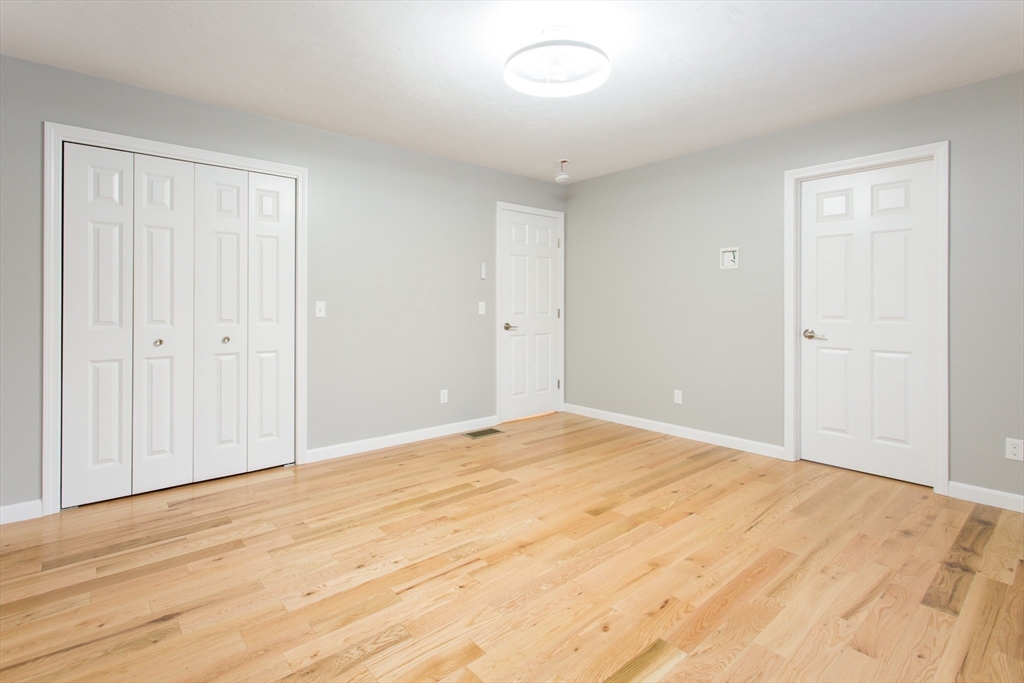50 Number 6 Schoolhouse Road Charlton, MA 01507 - Photo 9 of 36 Gallery Image 9