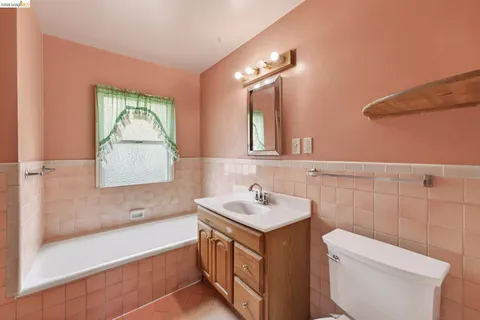 $325,000 | 8115 Iris Street, Oakland, CA 94605
