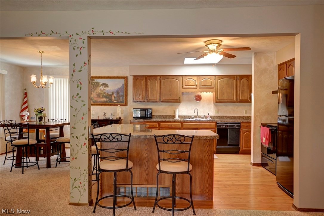 9203 Snow Road Cleveland, OH 44130 - Photo 9 of 24