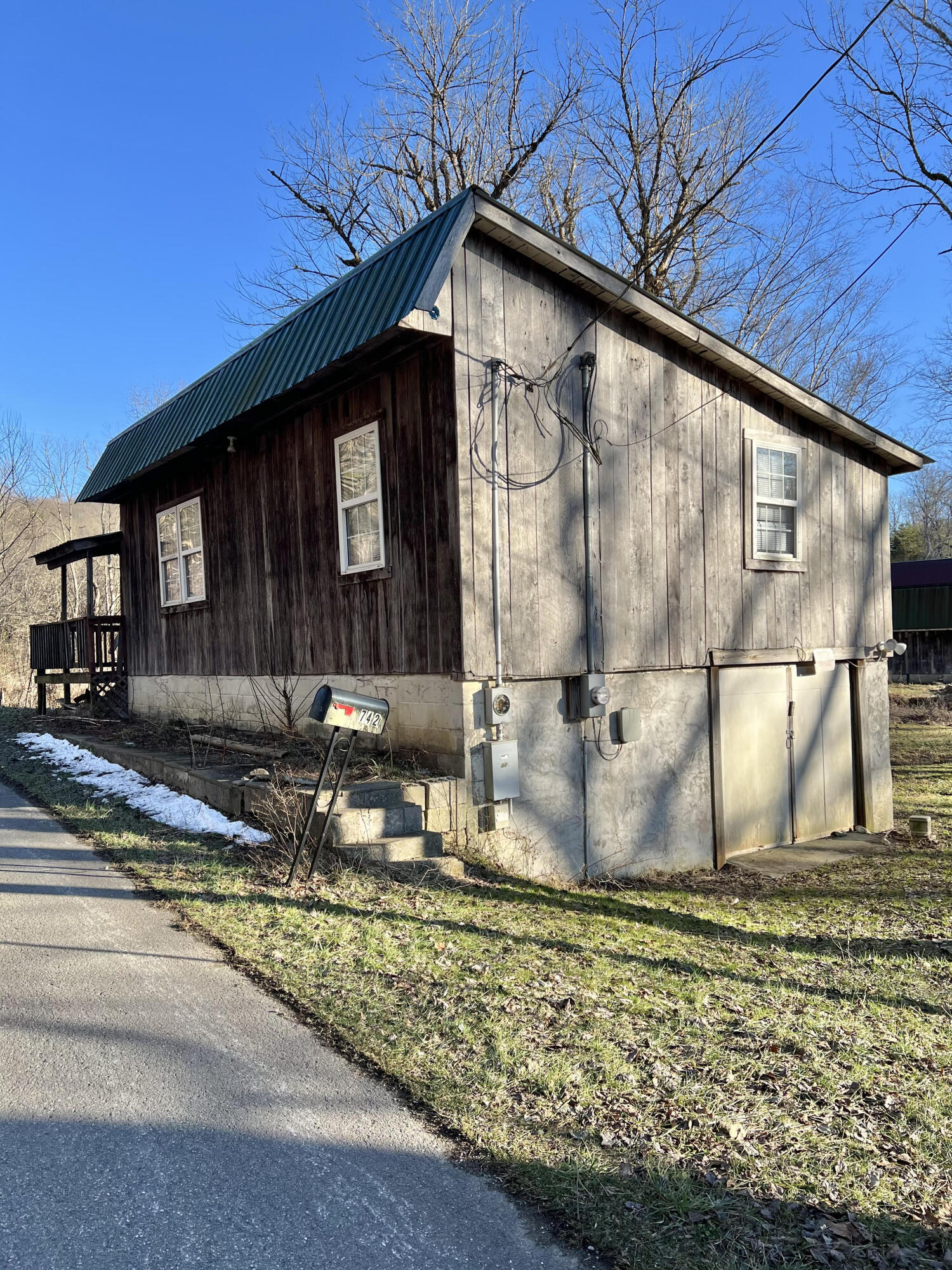 710-742 Dunigan Road Tyner, KY 40486 - Photo 3 of 25 dunigan 4