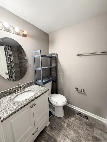 $2,200 | 7745 West Harbor Court, Frankfort, IL 60423