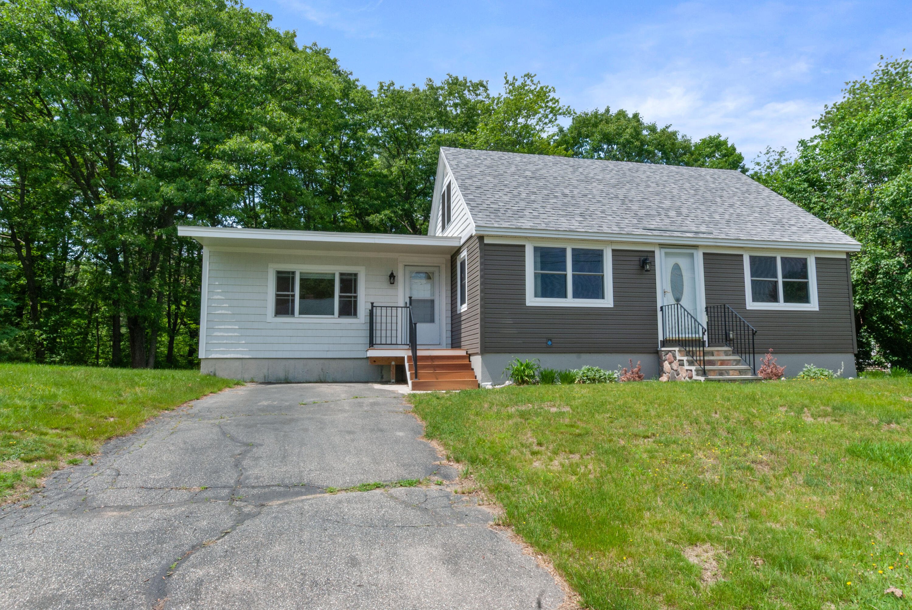 86 Merrymeeting Road Brunswick, ME 04011 - Photo 2 of 34