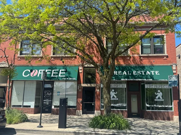 $950 | 1742 West Estes Avenue, Unit 211, Chicago, IL 60626