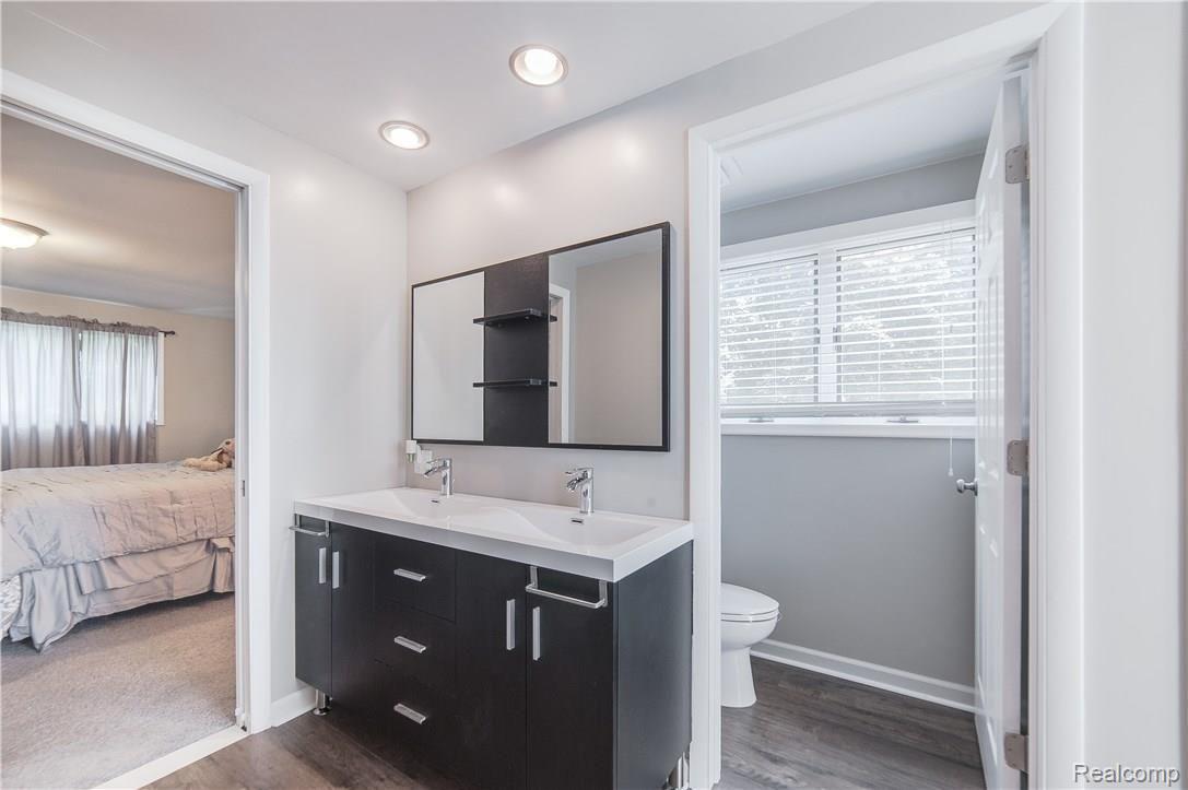 106 Normandy Road Royal Oak, MI 48073 - Photo 14 of 25 106 Normandy-6.jpg