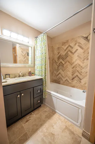 $339,000 | 6 Longest Drive, Unit 1, Wilmington, VT 05363