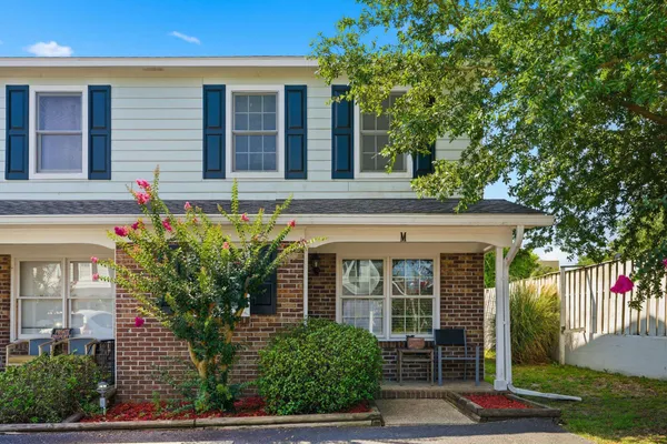 $189,900 | 405 13th Avenue South, Unit M, Myrtle Beach, SC 29577