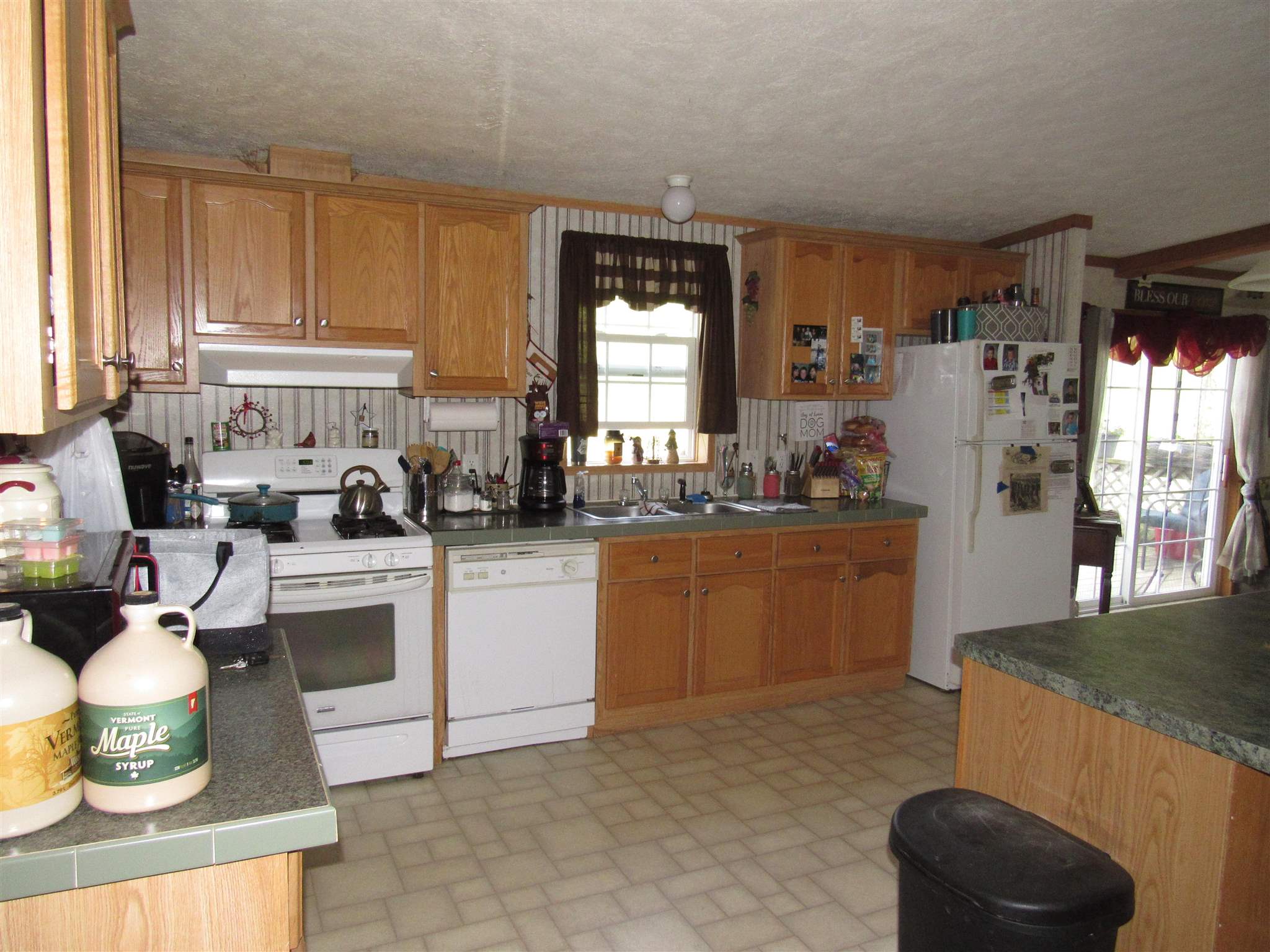 197 Nadeau Park Road Coventry, VT 05855 - Photo 6 of 24