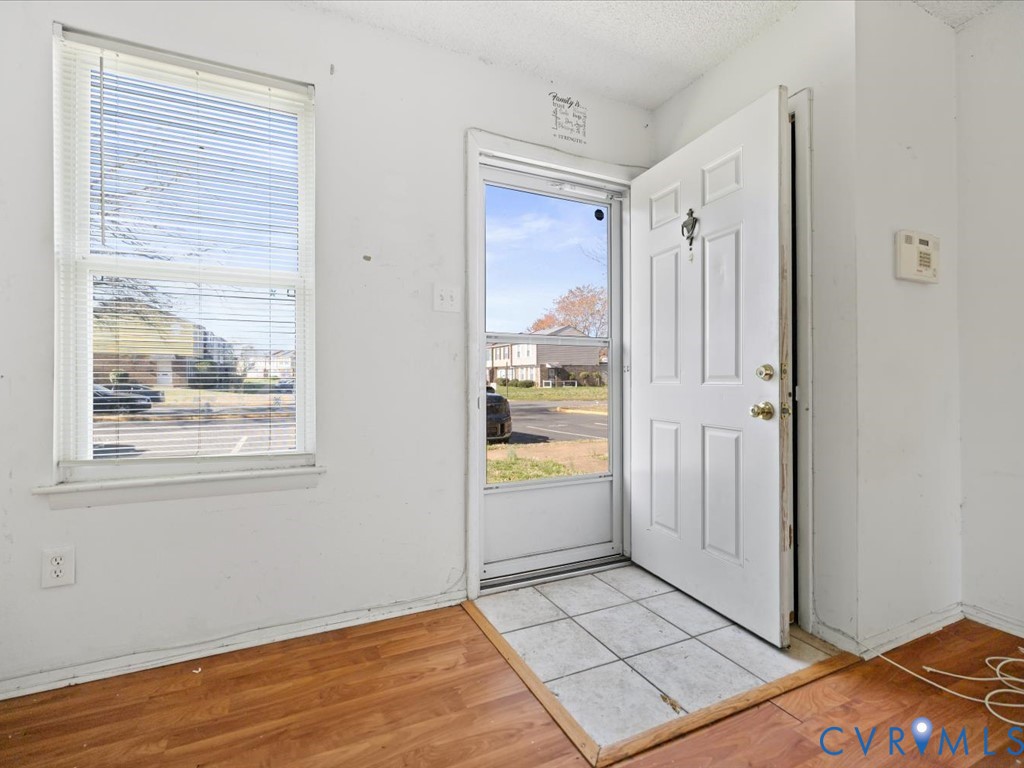 1924 Beaver Road Henrico, VA 23075 - Photo 3 of 23 Gallery Image 3
