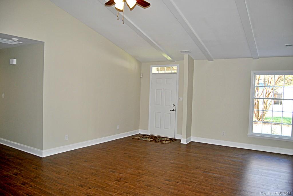 6803 Stoney Ridge Road Matthews, NC 28104 - Photo 3 of 14 Gallery Image 3