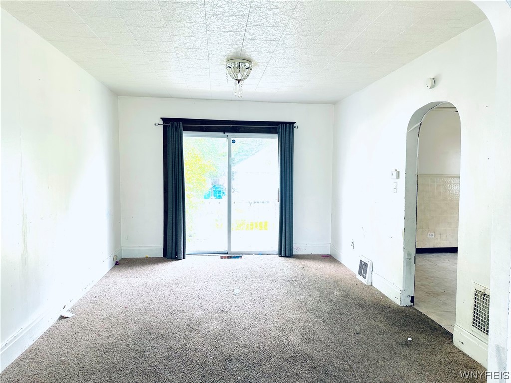 74 Decker Street Buffalo, NY 14215 - Photo 4 of 12