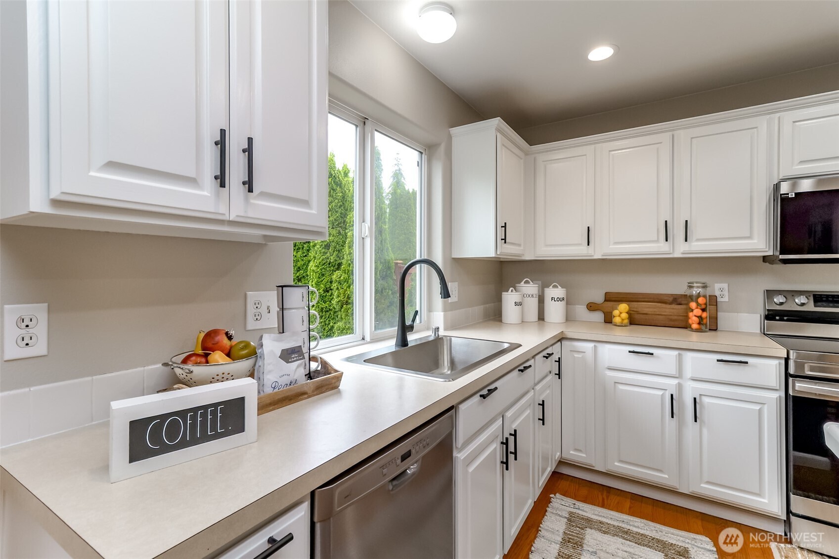 6529 60th Street West University Place, WA 98467 - Photo 14 of 38