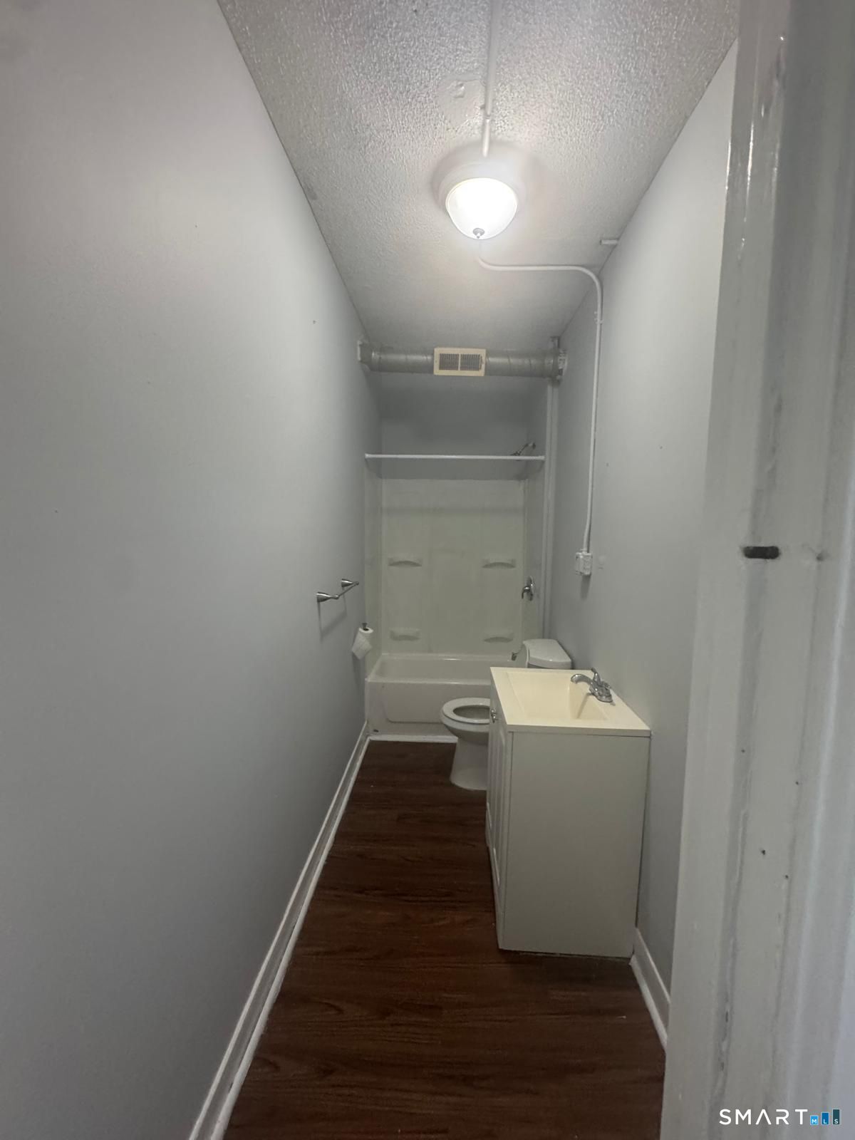 159 Charles Street, Unit 3 Bridgeport, CT 06606 - Photo 2 of 3