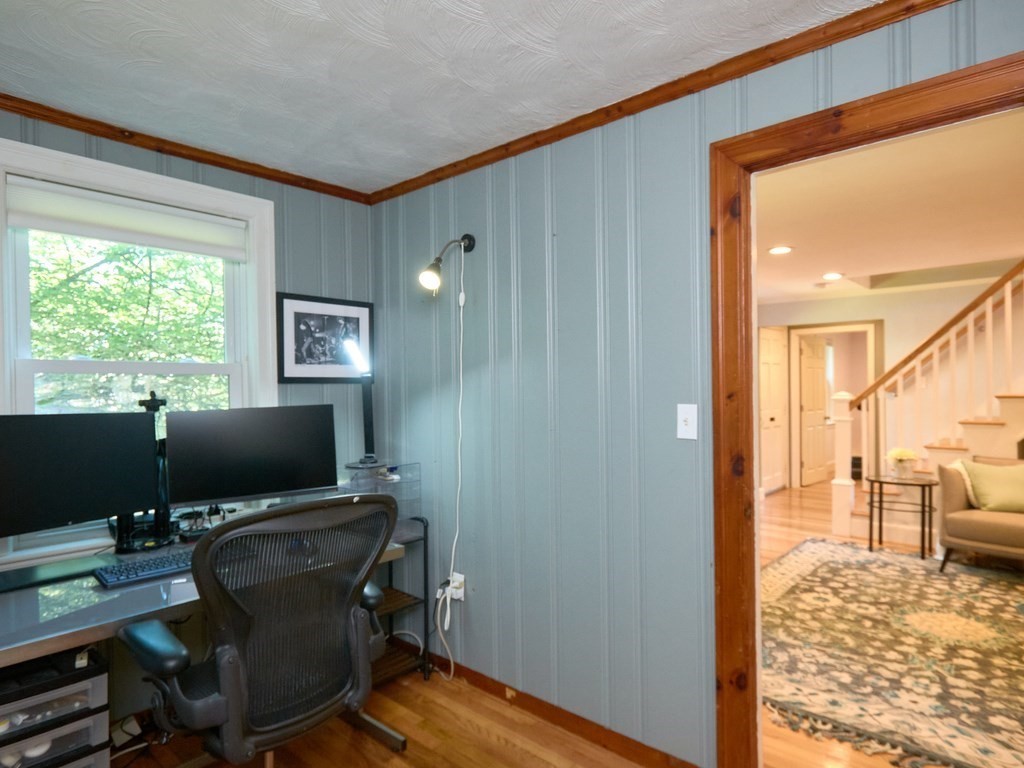 84 Roundwood Road Newton, MA 02464 - Photo 14 of 31 Gallery Image 14