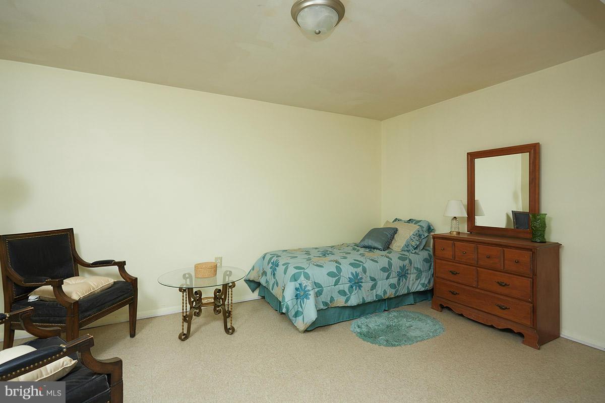 21311 Woodfield Road Gaithersburg, MD 20882 - Photo 23 of 24 Bedroom