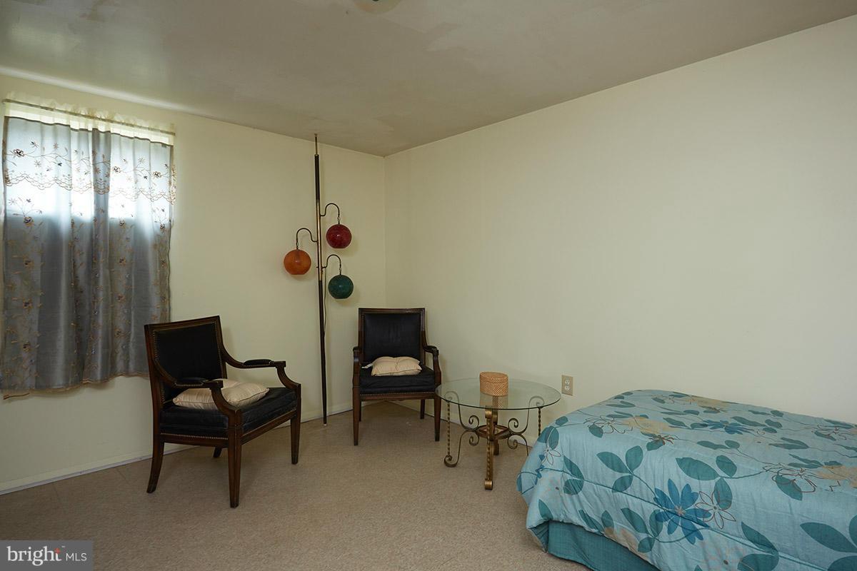 21311 Woodfield Road Gaithersburg, MD 20882 - Photo 24 of 24 Bedroom