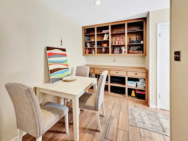 $1,695 | 6903 Deatonhill Drive, Unit 22, Austin, TX 78745