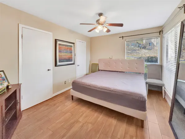 $1,695 | 6903 Deatonhill Drive, Unit 22, Austin, TX 78745