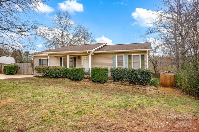 $215,000 | 5609 Linville Drive, Hickory, NC 28602