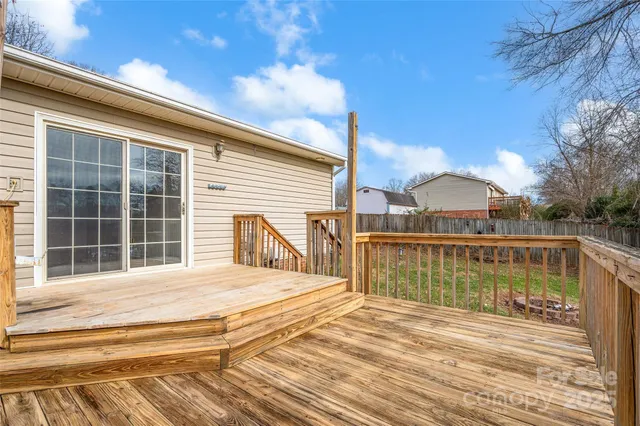 $215,000 | 5609 Linville Drive, Hickory, NC 28602