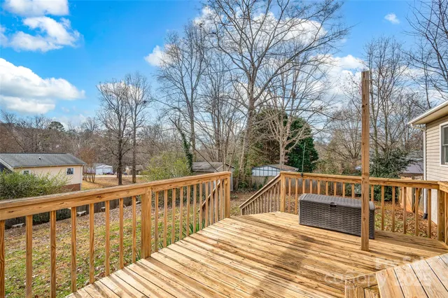 $215,000 | 5609 Linville Drive, Hickory, NC 28602