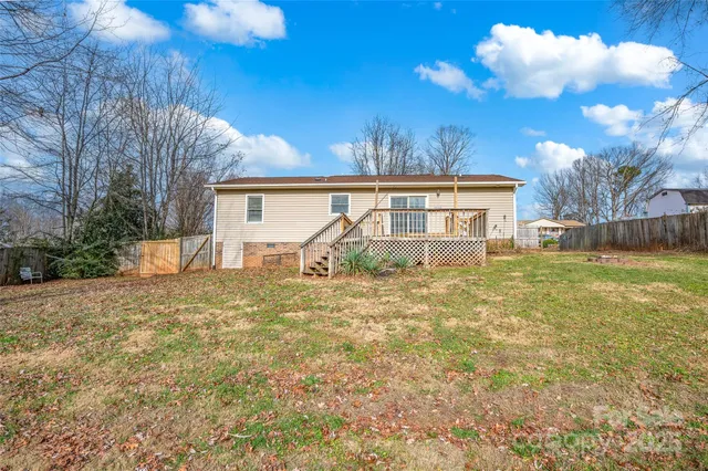 $215,000 | 5609 Linville Drive, Hickory, NC 28602