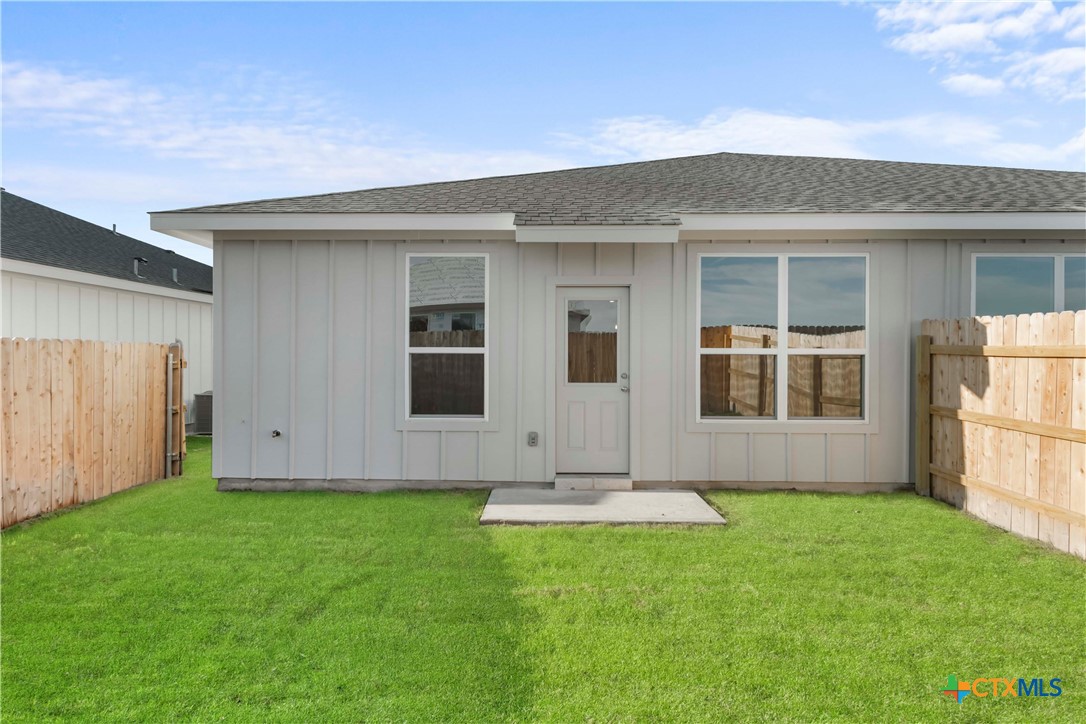 2906 Quail Rdg Lane Temple, TX 76501 - Photo 2 of 17 a front view of house with yard