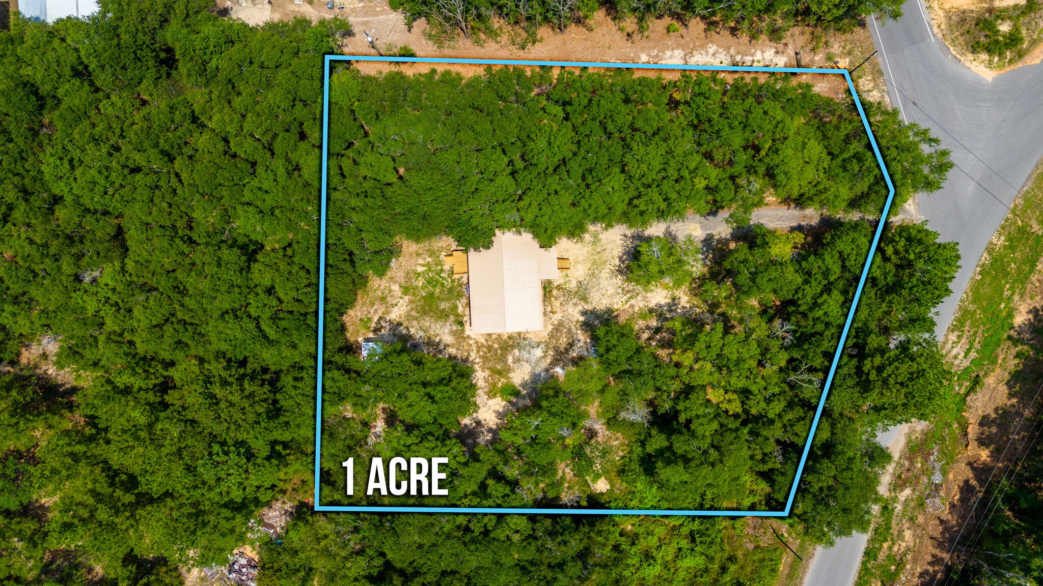 4231 Painter Branch Road Crestview, FL 32539 - Photo 1 of 39 a view of a small yard