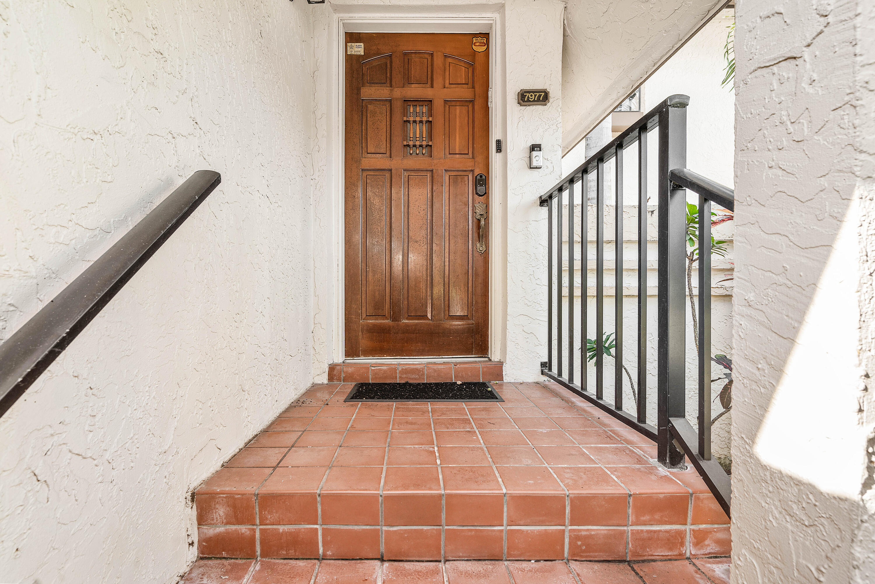 7977 La Mirada Drive Boca Raton, FL 33433 - Photo 3 of 32 Front Patio