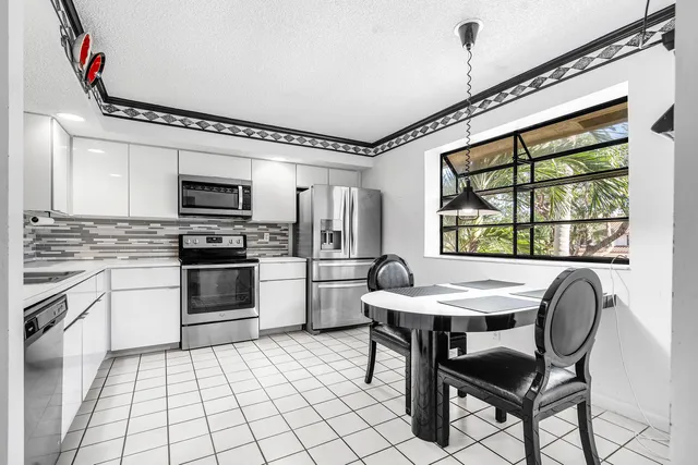 $325,000 | 7977 La Mirada Drive, Boca Raton, FL 33433