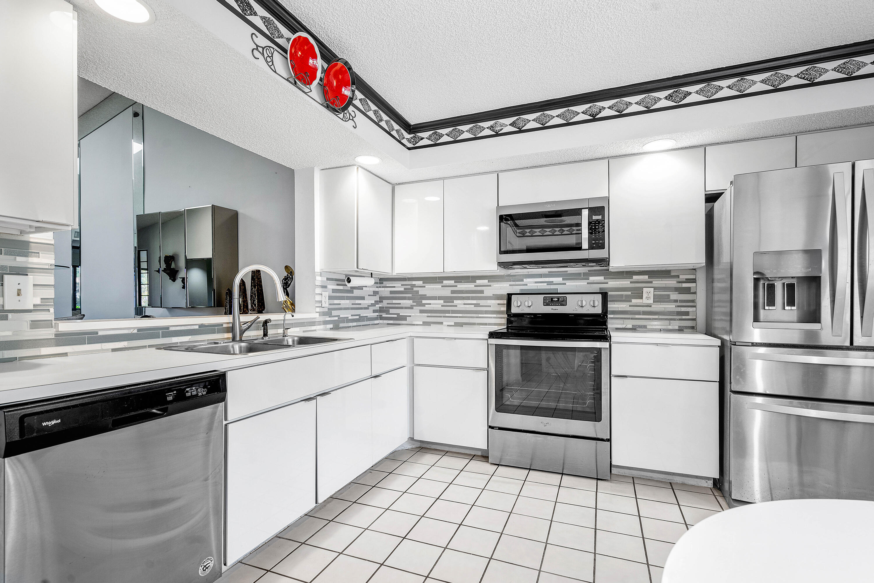 7977 La Mirada Drive Boca Raton, FL 33433 - Photo 6 of 32 Kitchen 2