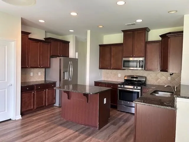 $2,600 | 321 Beautyberry Road, Summerville, SC 29486