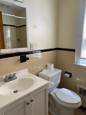 $2,350 | 460 A Highland Avenue, Unit 2, Malden, MA 02148