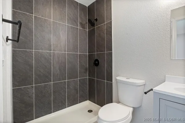 $209,900 | 13 Leisure Road, Eldon, MO 65026