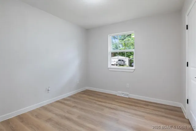 $209,900 | 13 Leisure Road, Eldon, MO 65026