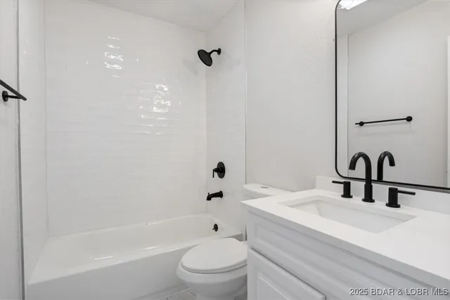 $209,900 | 13 Leisure Road, Eldon, MO 65026