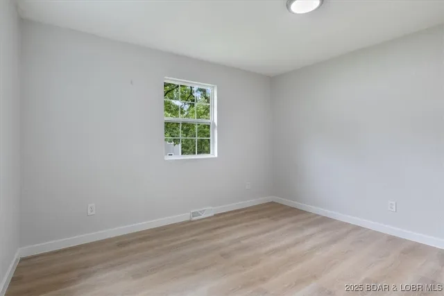 $209,900 | 13 Leisure Road, Eldon, MO 65026