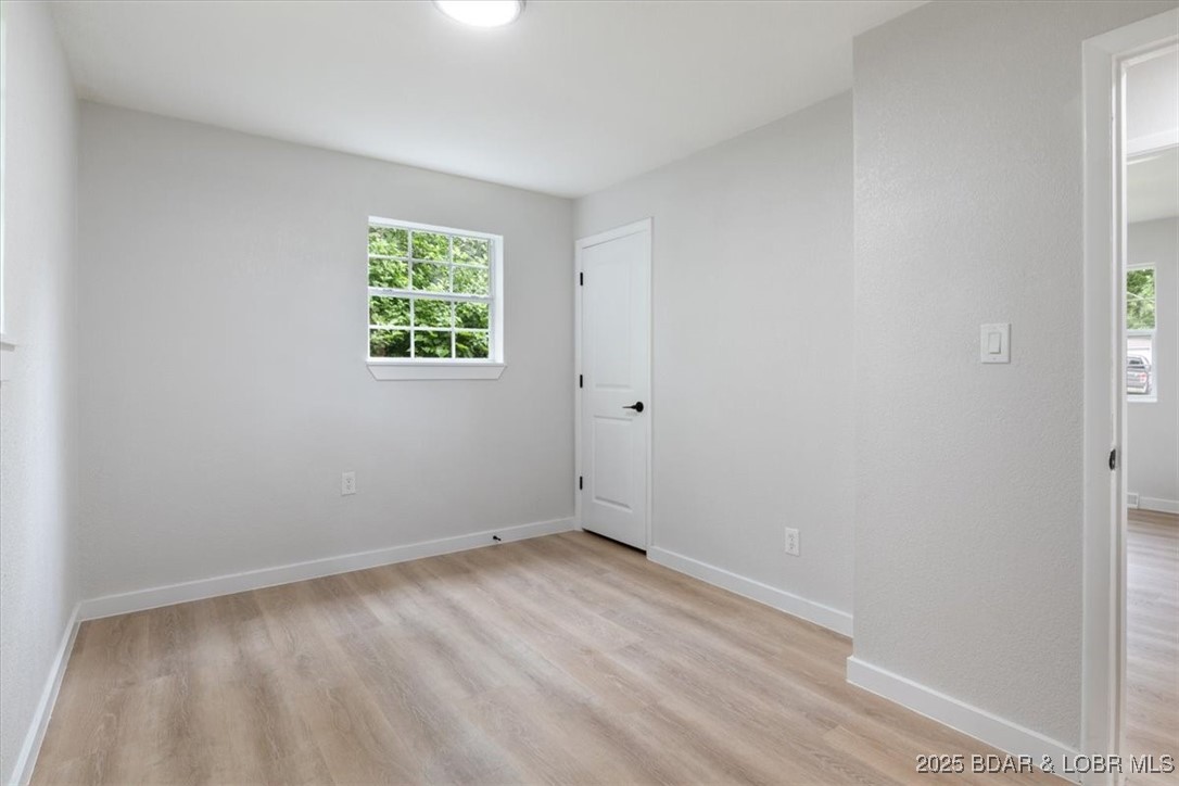 13 Leisure Road Eldon, MO 65026 - Photo 19 of 34