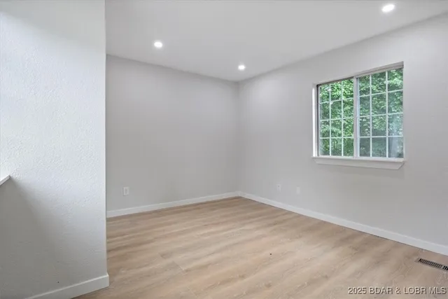 $209,900 | 13 Leisure Road, Eldon, MO 65026