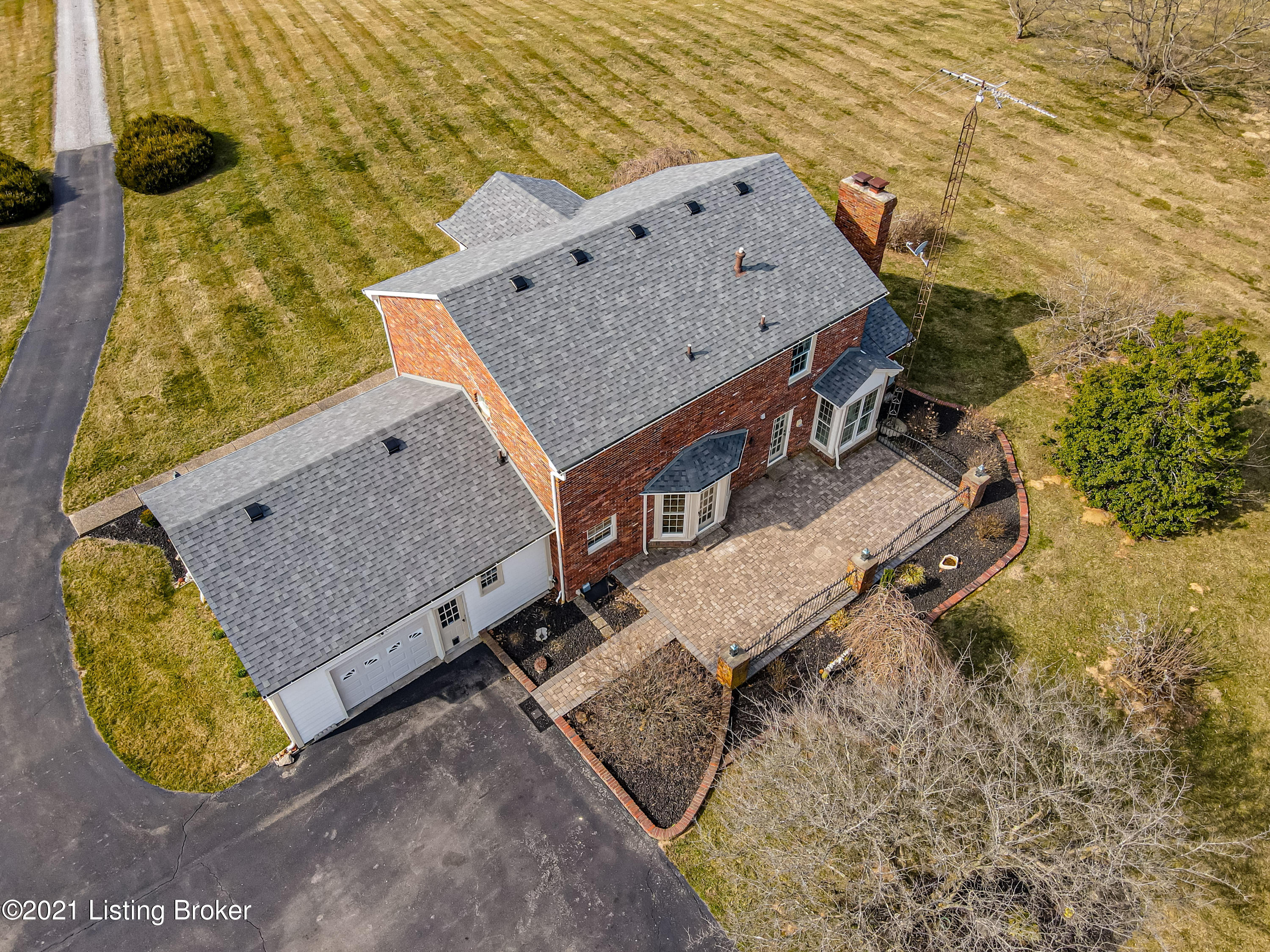 2574 South Property Road Eminence, KY 40019 - Photo 7 of 60 7