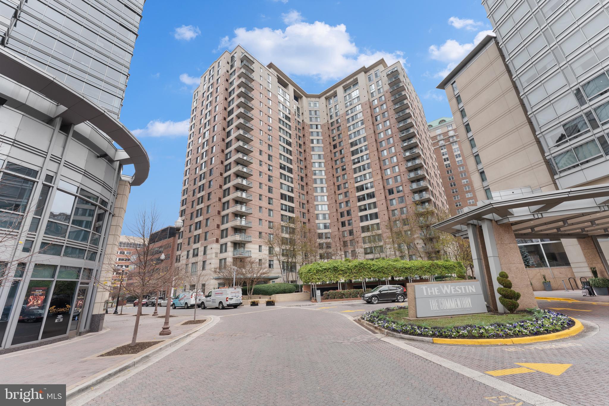 851 North Glebe Road, Unit 1514 Arlington, VA 22203 - Photo 22 of 47 a front view of a building
